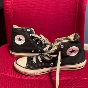 Classic chuck Taylor converse (high tops)